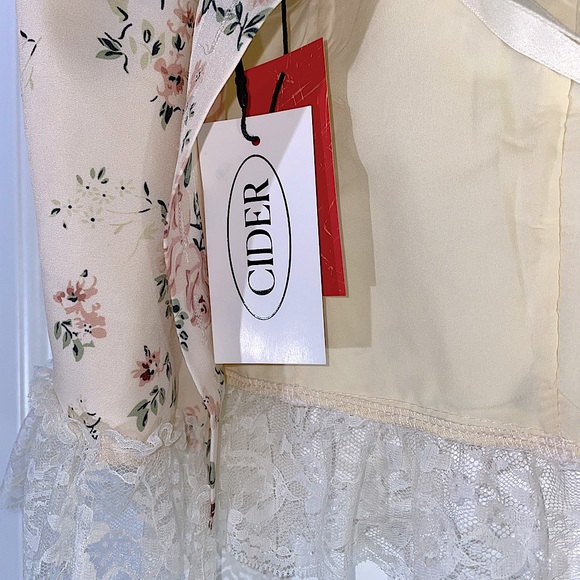 Pink Leather Jacket and Corset Set!đź’– - Picture 3 of 11